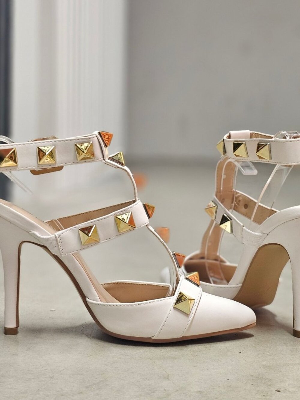 White Studded Pointed-Toe High Heels With Adjustable Buckle Strap & T-Strap Desi - Picture 14 of 15